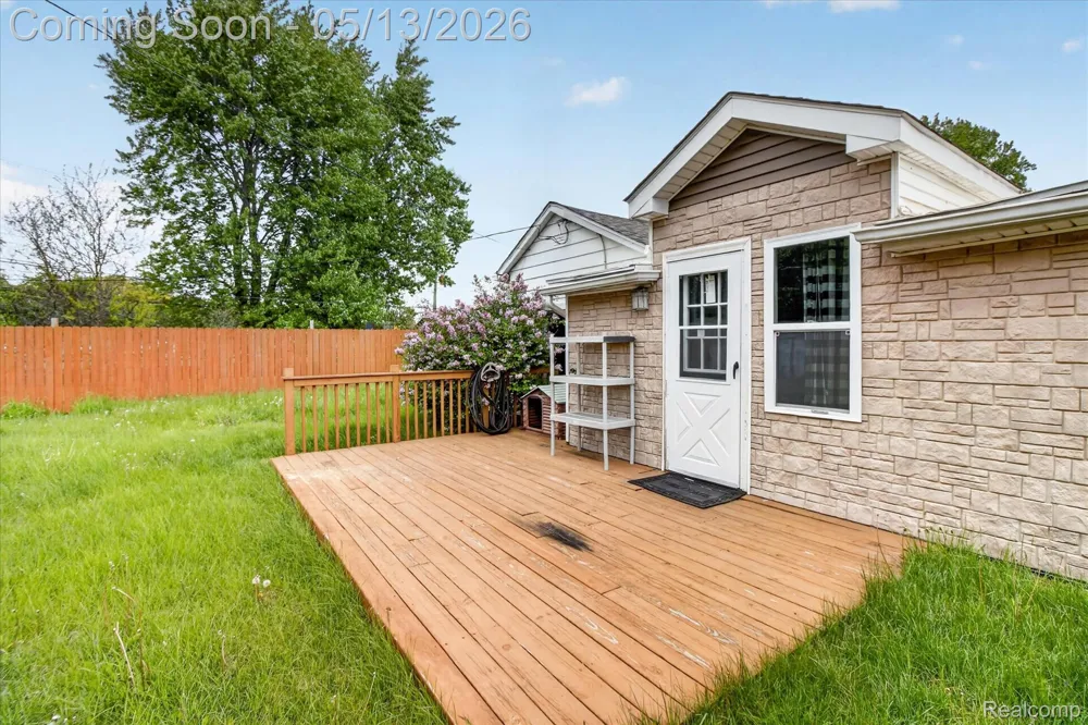 50 CLARENCE Street Belleville City, MI 48111