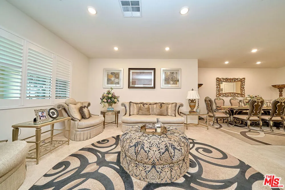 8898 Los Coyotes Court #210 Buena Park, CA 90621