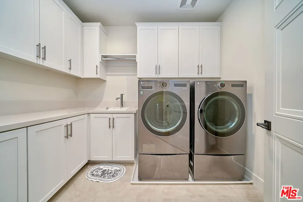 8898 Los Coyotes Court #210 Buena Park, CA 90621