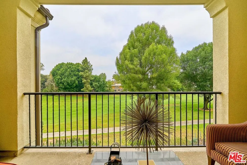 8898 Los Coyotes Court #210 Buena Park, CA 90621