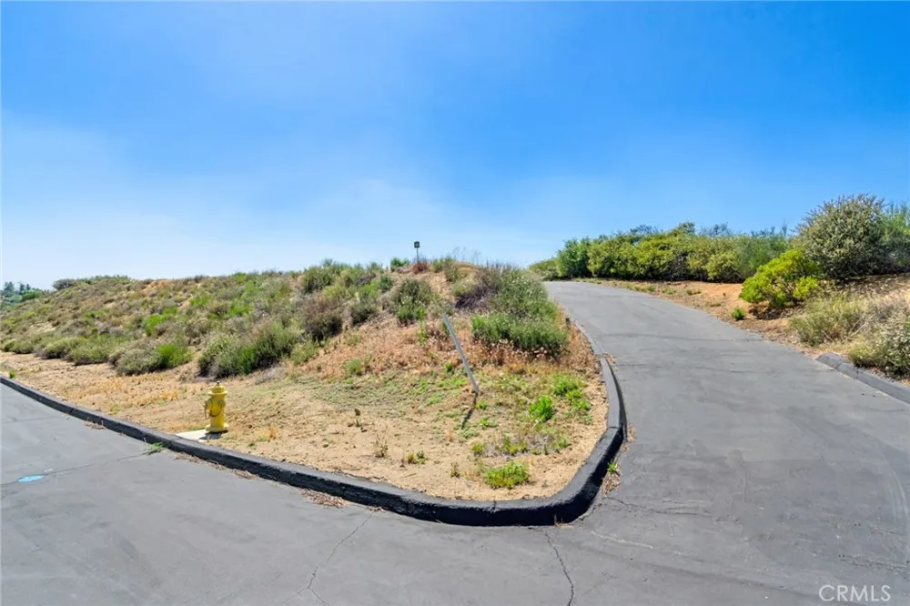 39540 Hidden Heights Drive Yucaipa, CA 92399