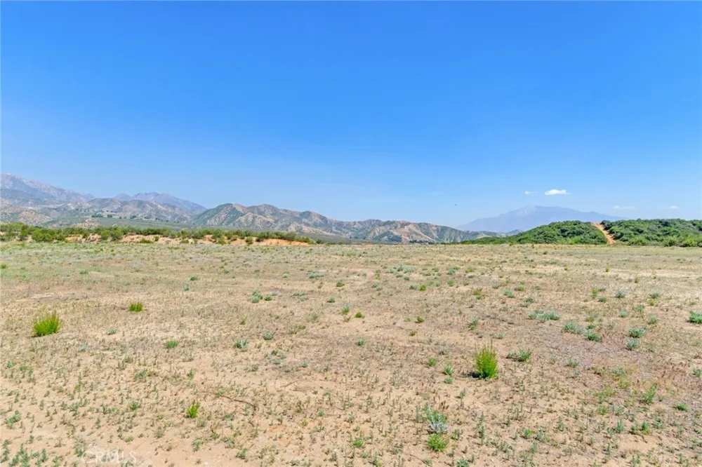 39540 Hidden Heights Drive Yucaipa, CA 92399