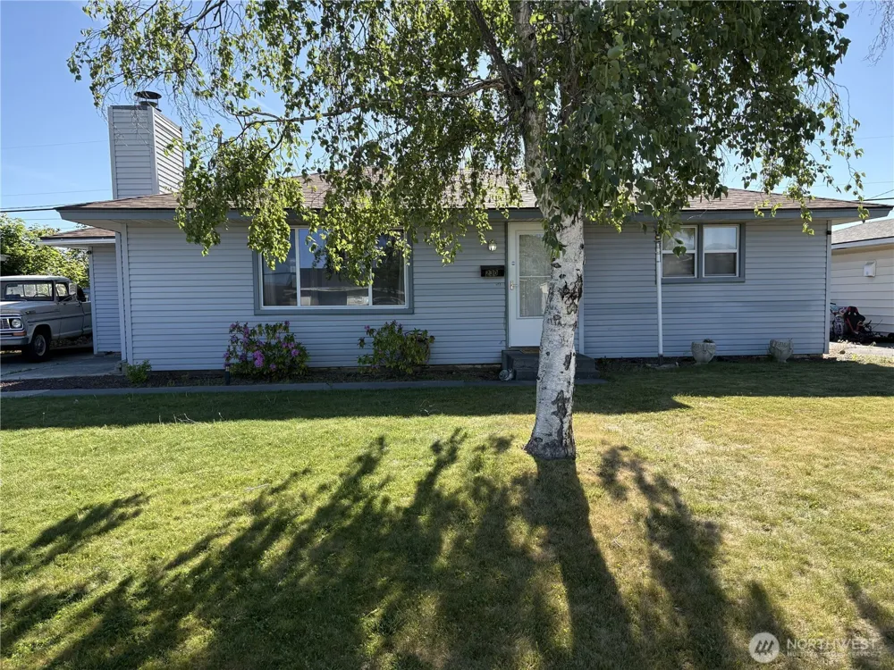 230 NE Ivy Street Ephrata, WA 98823