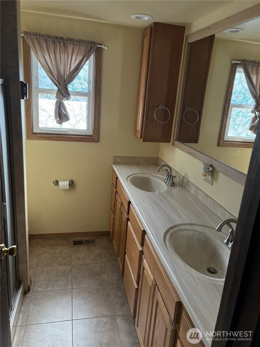 230 NE Ivy Street Ephrata, WA 98823