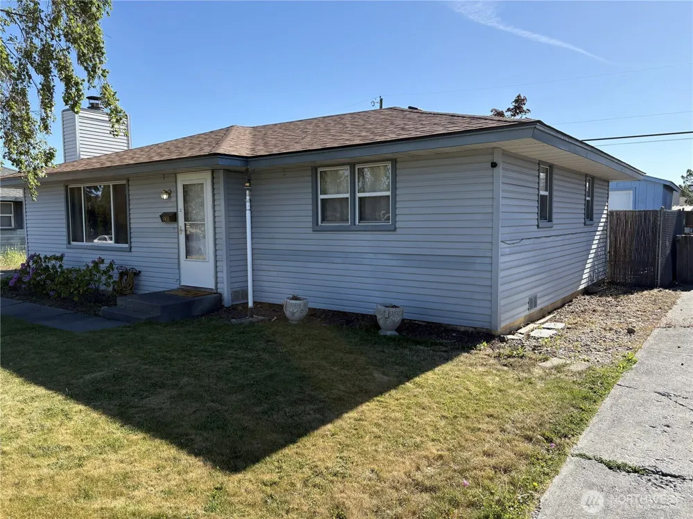 230 NE Ivy Street Ephrata, WA 98823