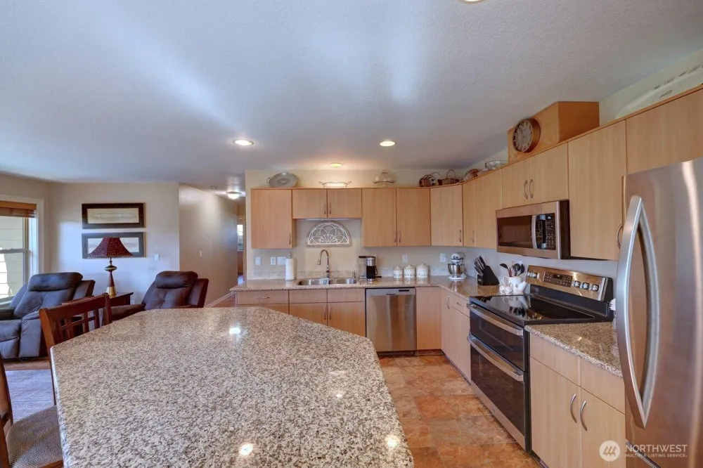 33007 G PLACE Ocean Park, WA 98640