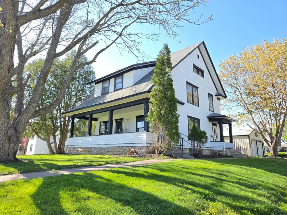 140 W Main Street Lewiston, MN 55952