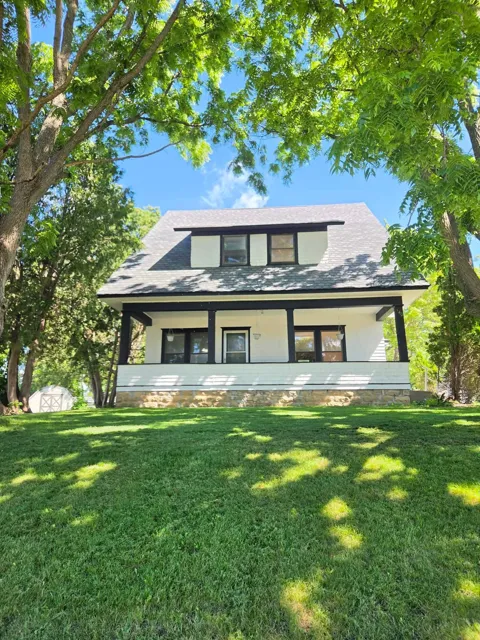 140 W Main Street