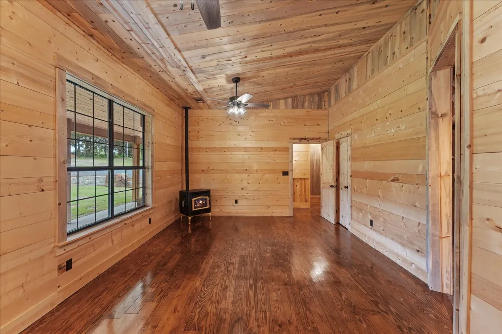 7101 County Road 1037 Blue Ridge, TX 75424
