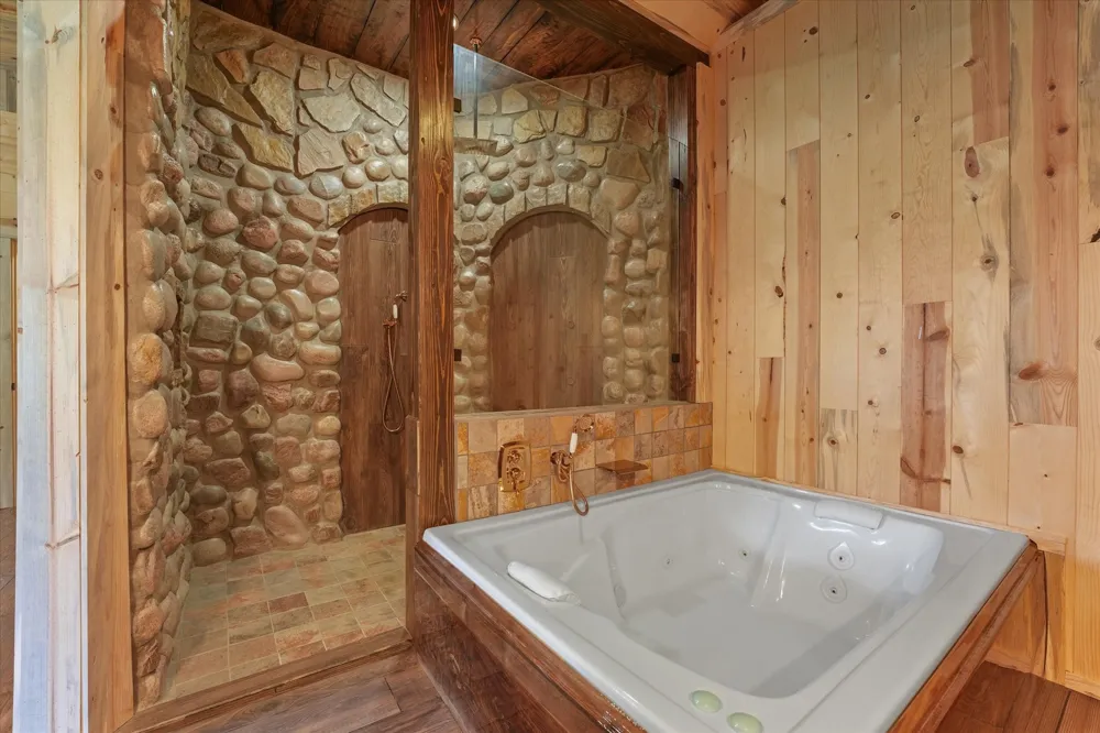 7101 County Road 1037 Blue Ridge, TX 75424