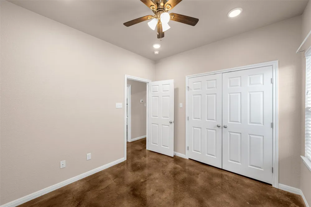 402 Spring Street McGregor, TX 76657