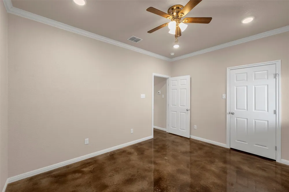 402 Spring Street McGregor, TX 76657