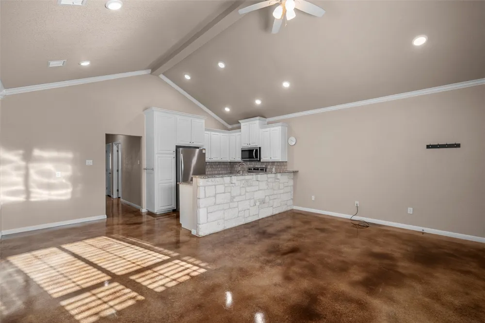 402 Spring Street McGregor, TX 76657