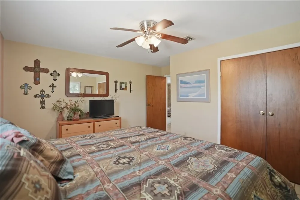 731 County Road 325 George West, TX 78022