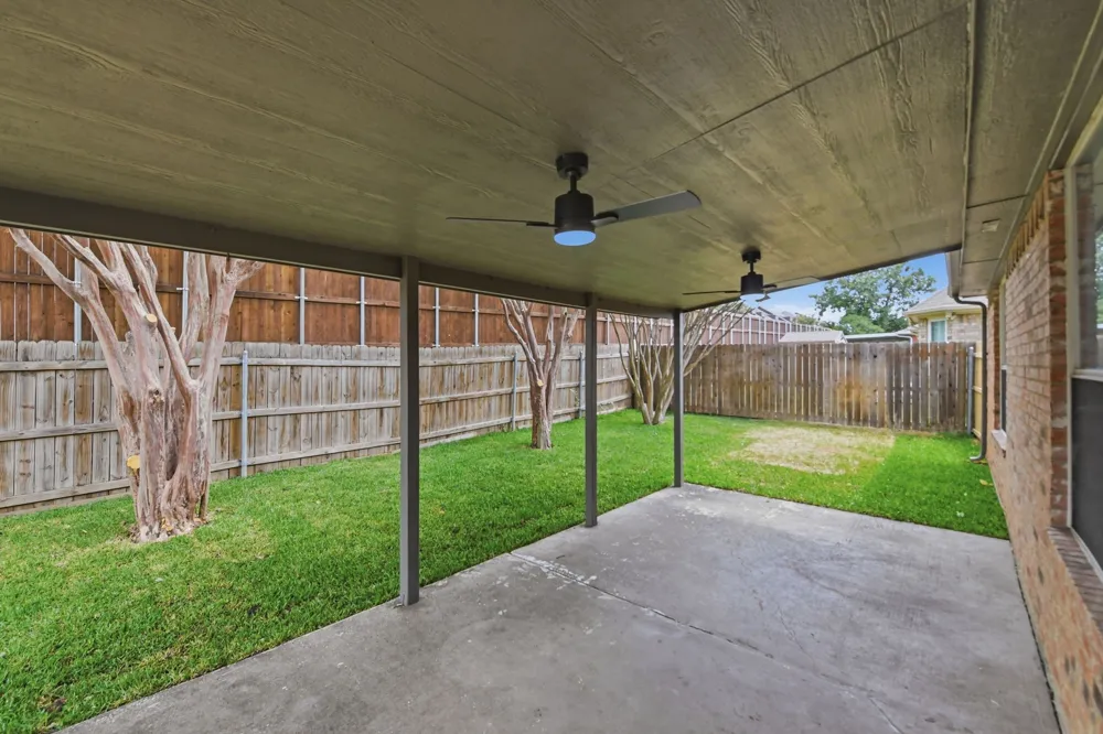 5953 Hillview Drive Watauga, TX 76148