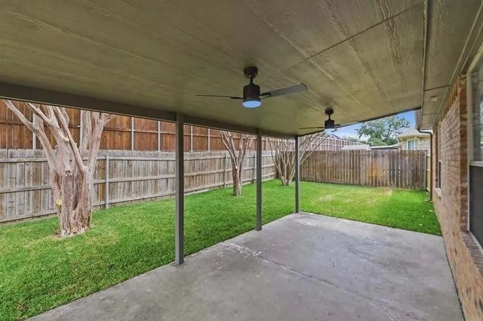 5953 Hillview Drive Watauga, TX 76148