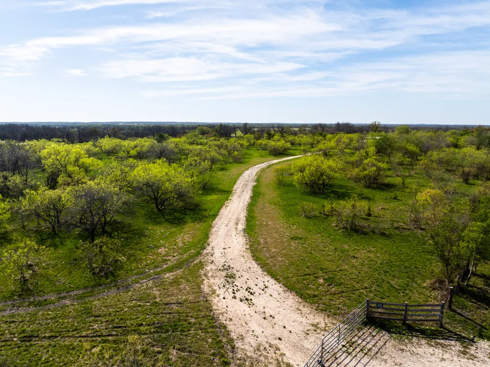 1721 County Road 429 Rockdale, TX 76567