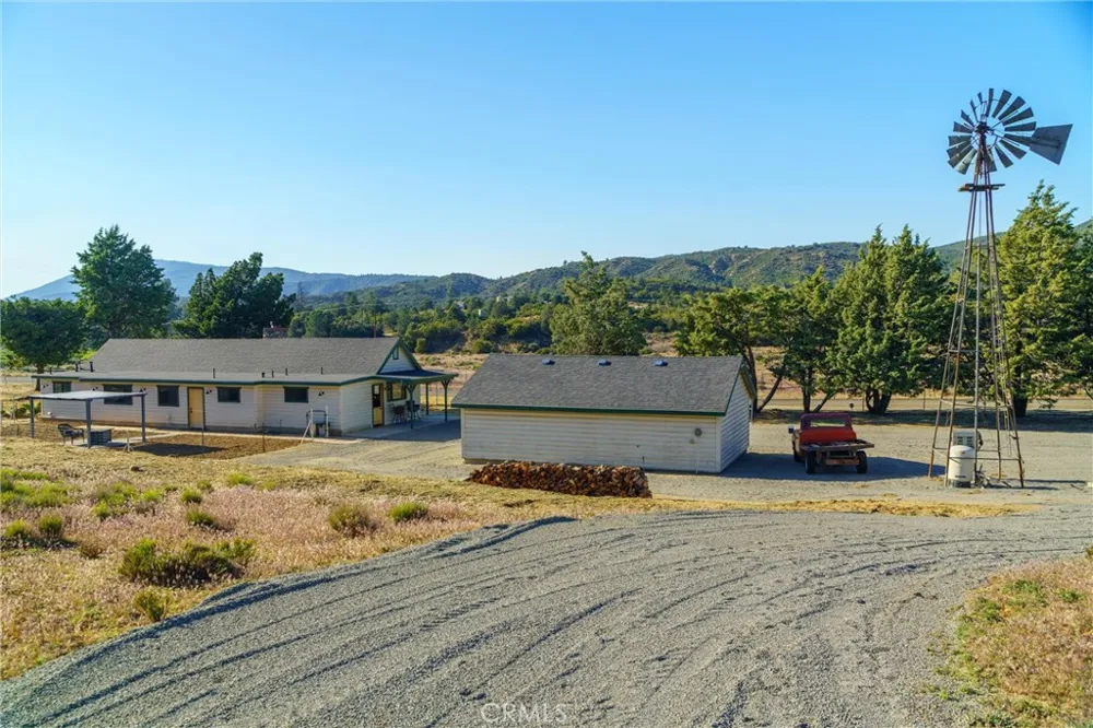 60861 Burnt Valley Road Anza, CA 92539