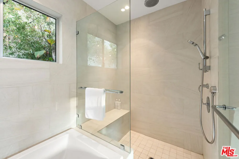 8469 FRANKLIN AVENUE West Hollywood, CA 90069