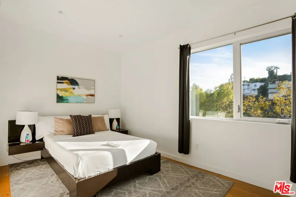 8469 FRANKLIN AVENUE West Hollywood, CA 90069