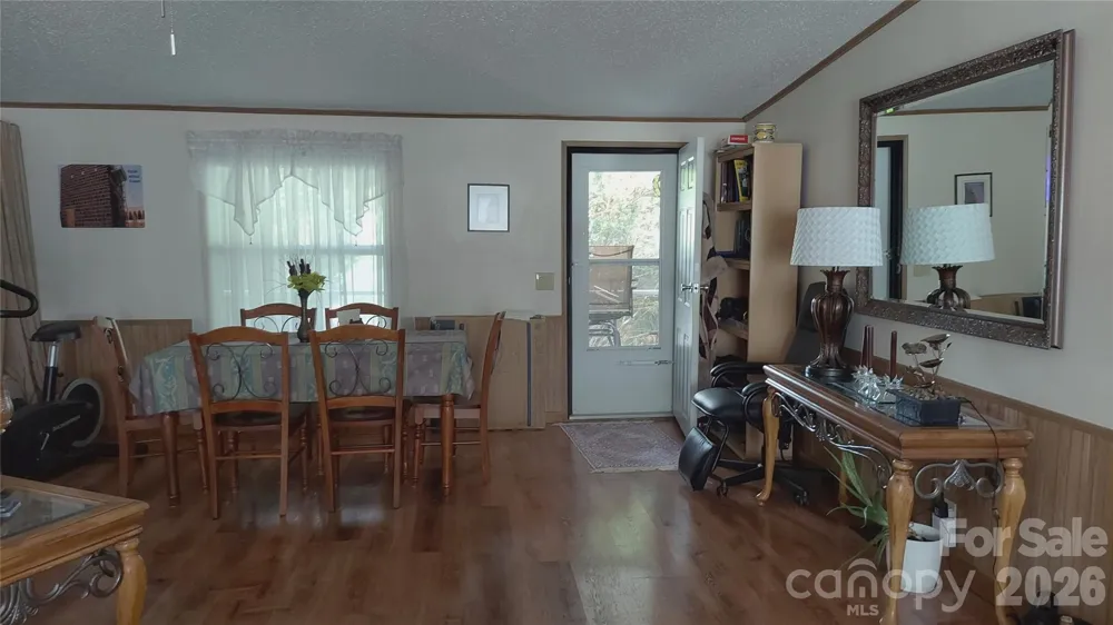 46 Larkspur Lane Canton, NC 28716