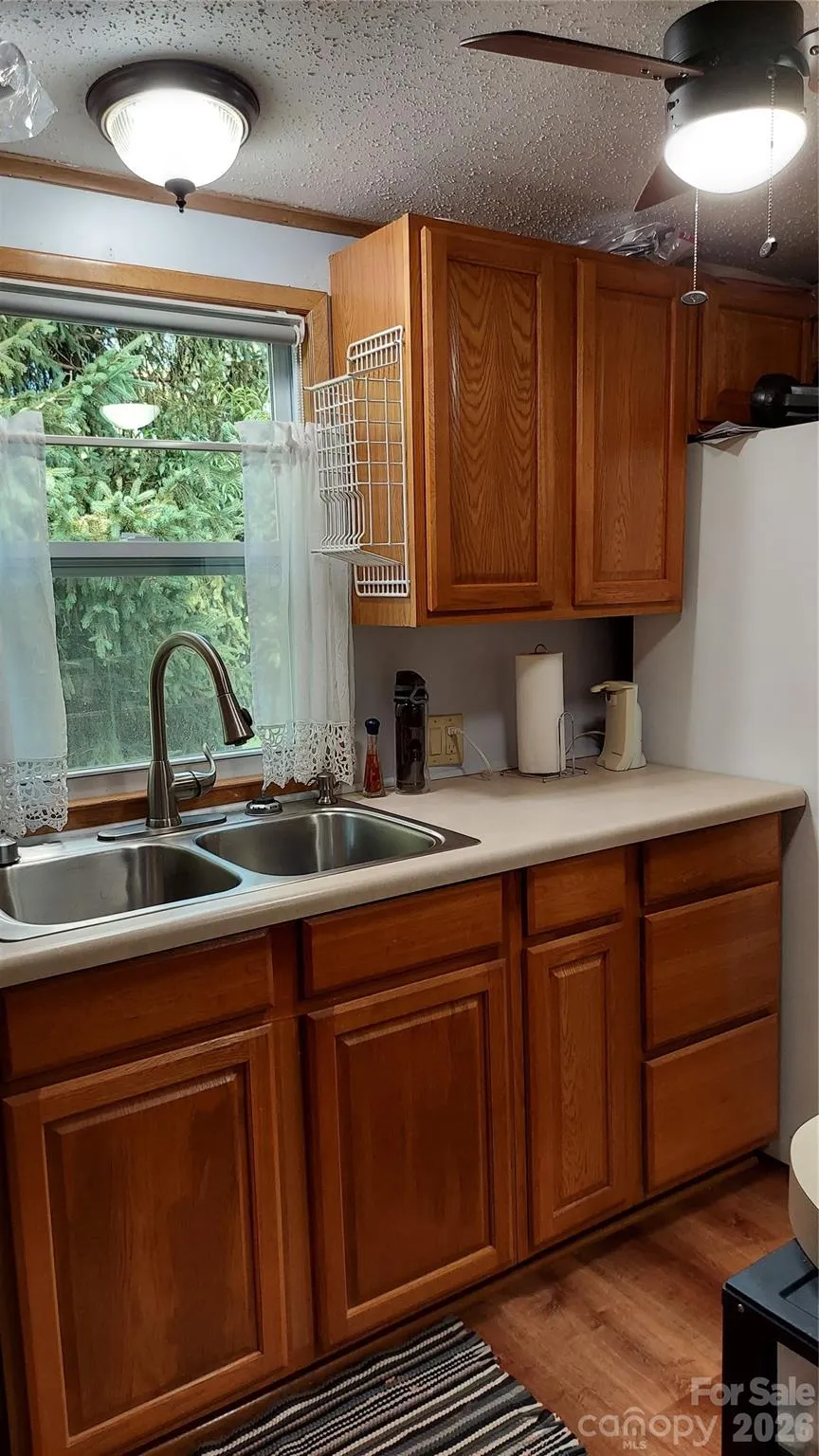 46 Larkspur Lane Canton, NC 28716