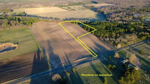 Lot 2 115th