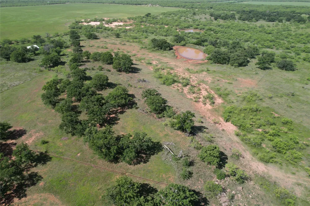 628 Robinson Road Graham, TX 76450