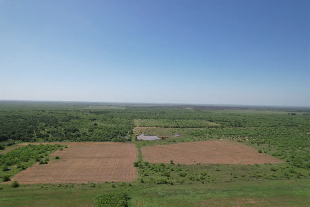 628 Robinson Road Graham, TX 76450