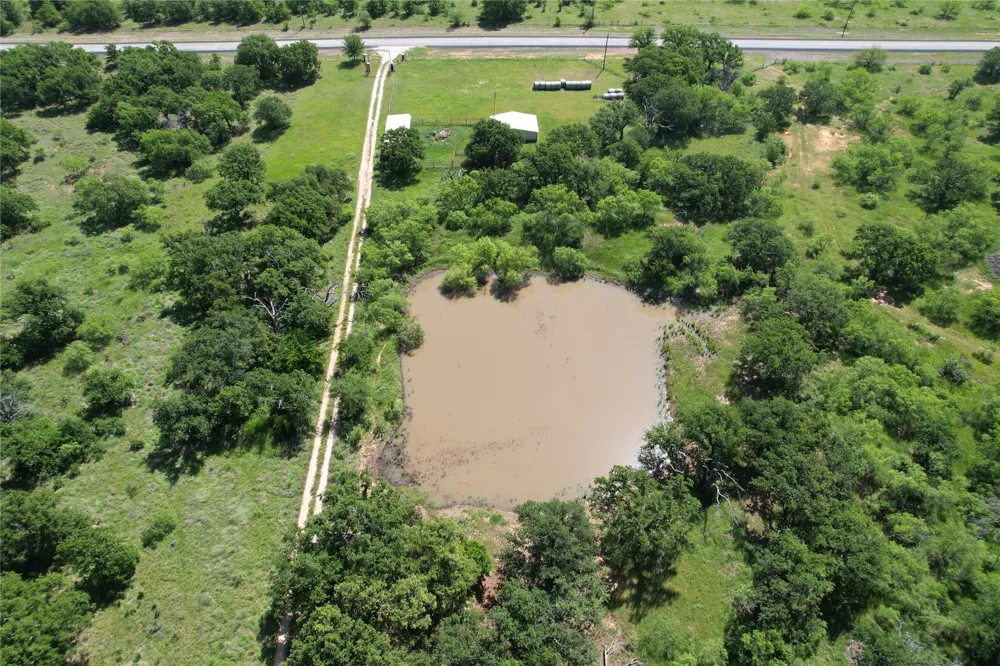 628 Robinson Road Graham, TX 76450