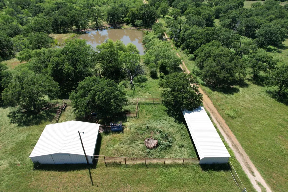 628 Robinson Road Graham, TX 76450