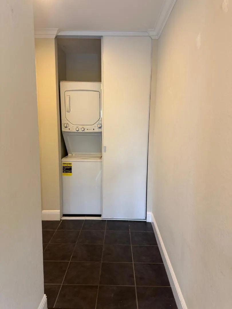 1469 El Camino Real #1 Burlingame, CA 94010