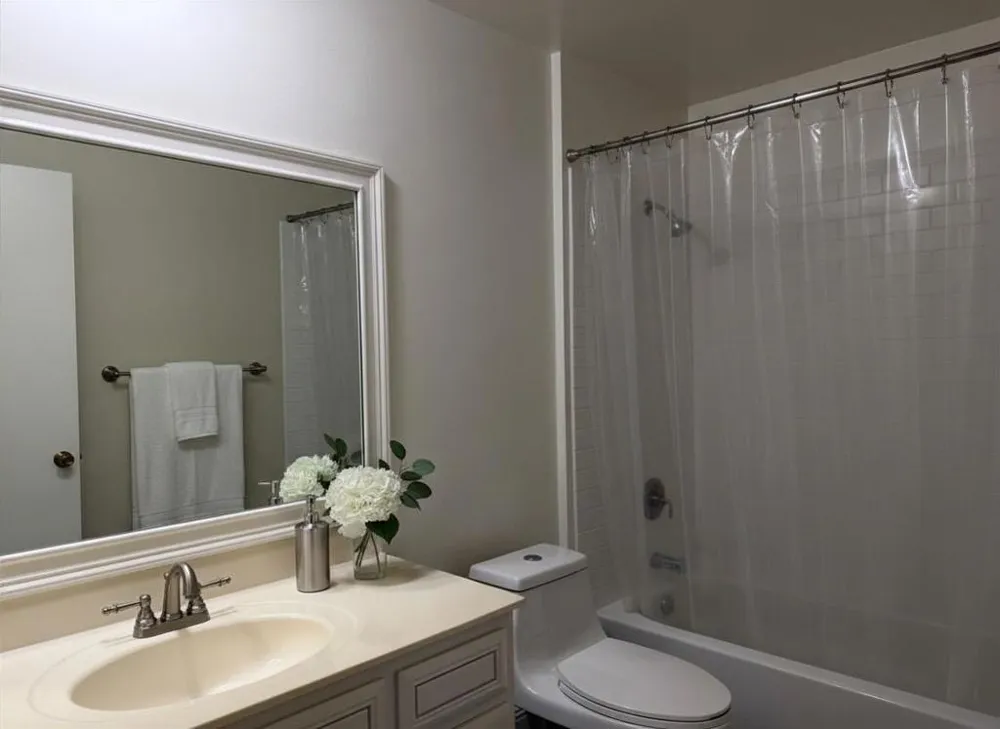 1469 El Camino Real #1 Burlingame, CA 94010