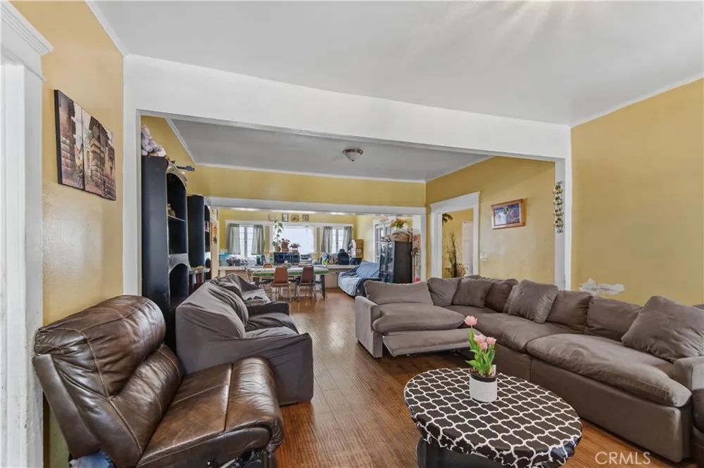 1244 W Martin Luther King Jr Los Angeles, CA 90037