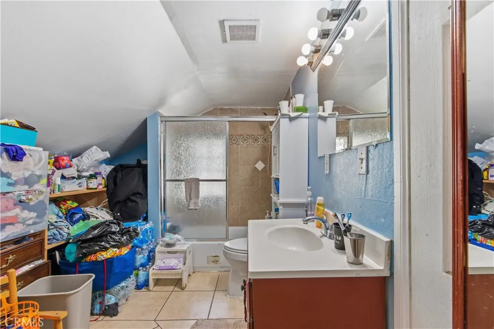 1244 W Martin Luther King Jr Los Angeles, CA 90037