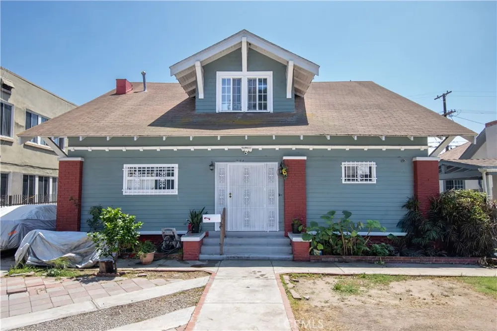 1244 W Martin Luther King Jr Los Angeles, CA 90037