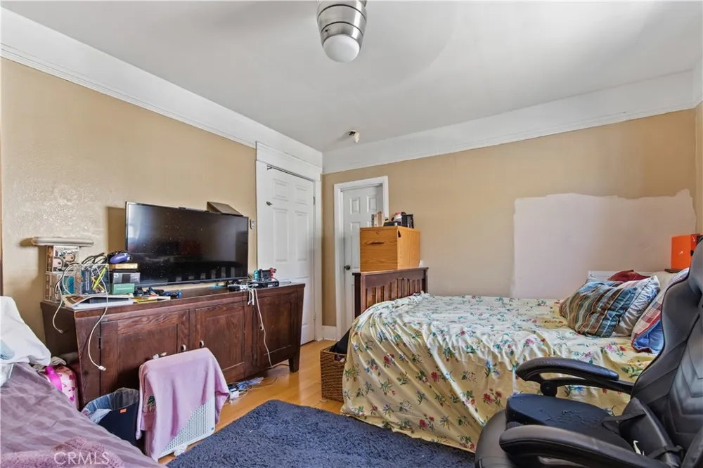 1244 W Martin Luther King Jr Los Angeles, CA 90037