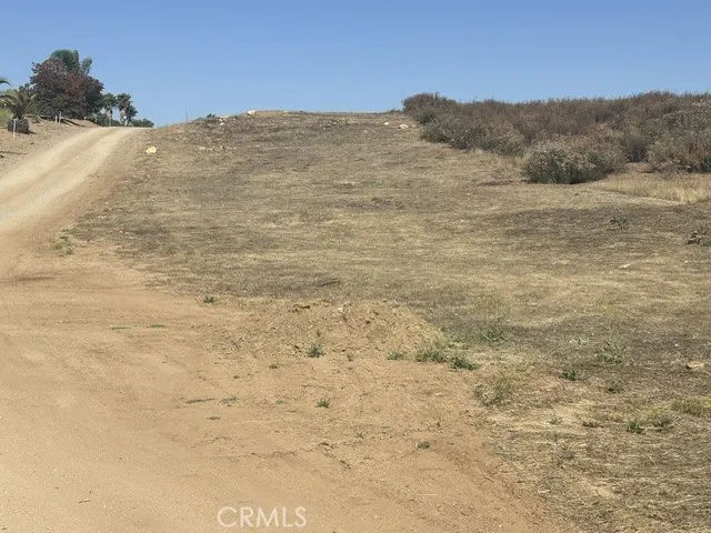 17 Keller Road Winchester, CA 92596