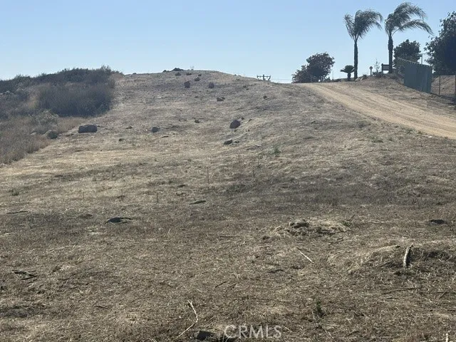 17 Keller Road Winchester, CA 92596