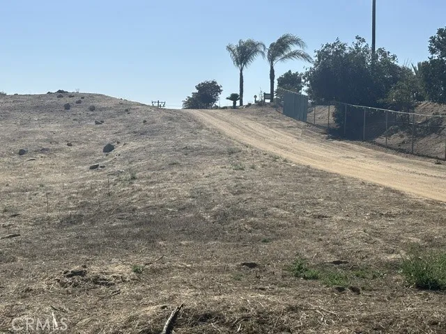 17 Keller Road Winchester, CA 92596