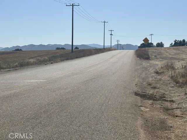 17 Keller Road Winchester, CA 92596