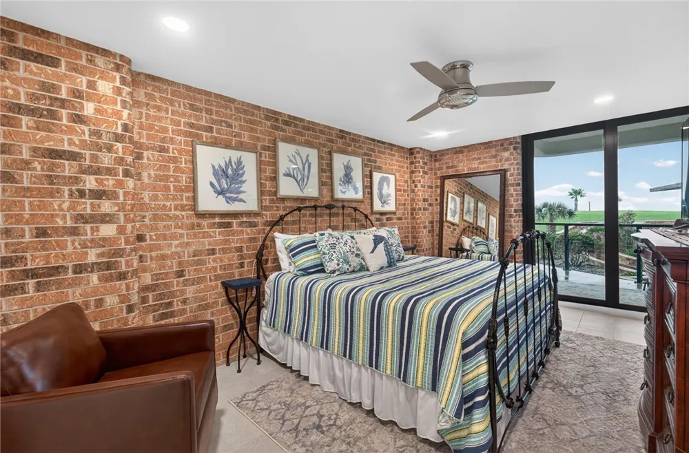 720 Access Road 1-A #104 Port Aransas, TX 78373