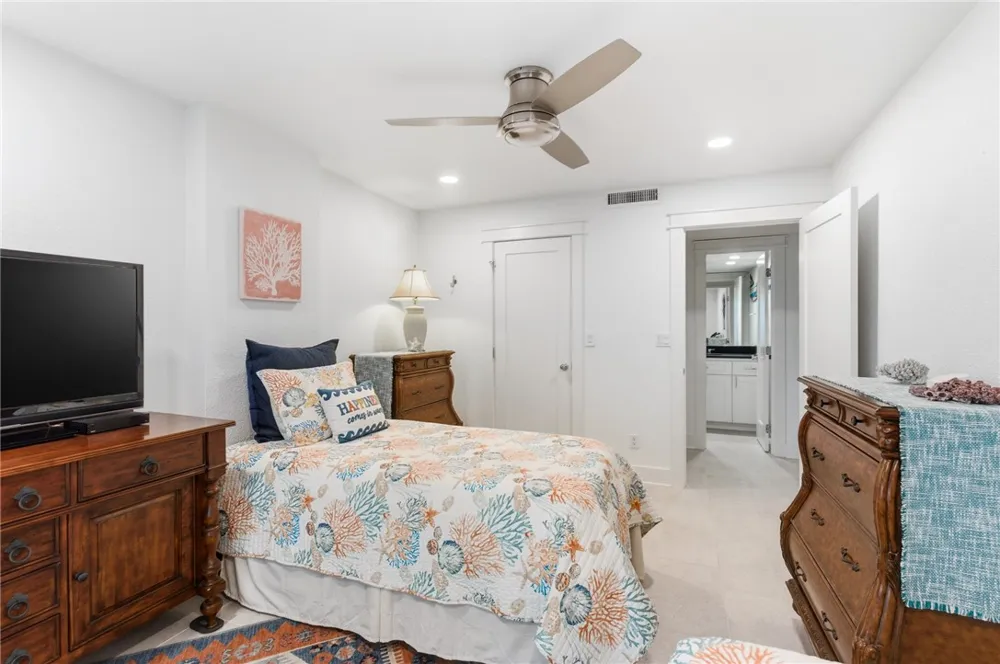 720 Access Road 1-A #104 Port Aransas, TX 78373