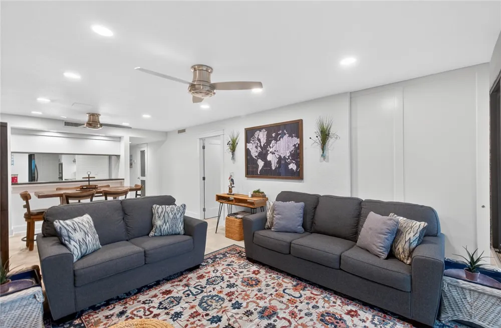 720 Access Road 1-A #104 Port Aransas, TX 78373