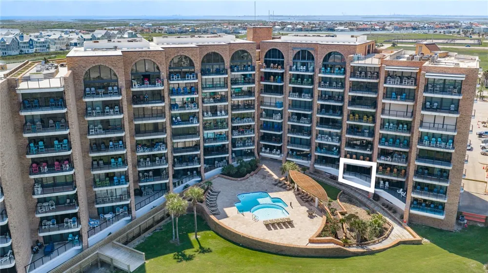 720 Access Road 1-A #104 Port Aransas, TX 78373