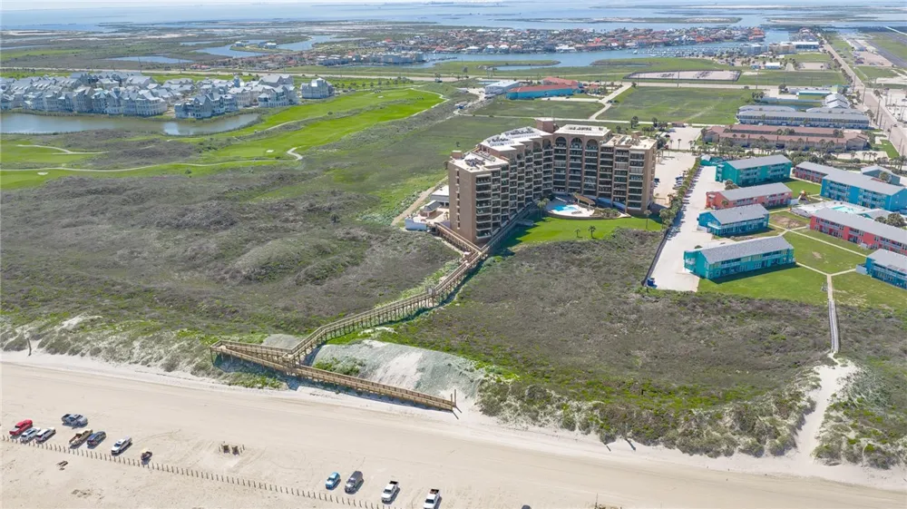 720 Access Road 1-A #104 Port Aransas, TX 78373