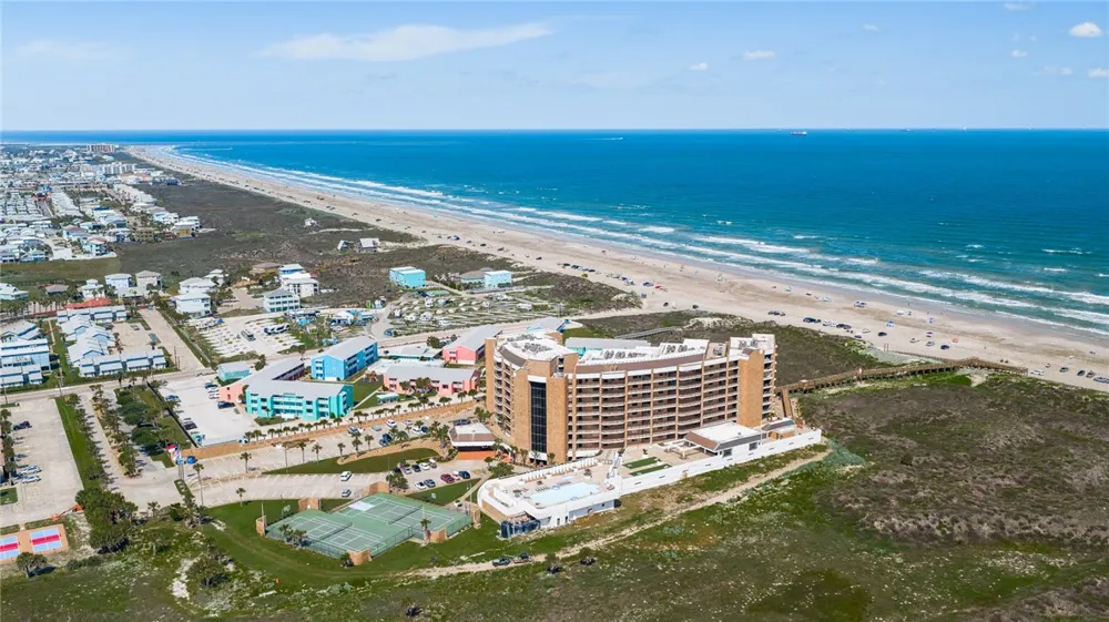720 Access Road 1-A #104 Port Aransas, TX 78373