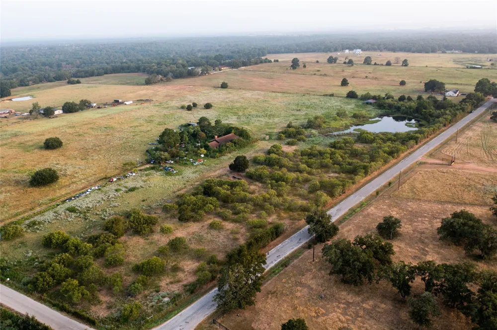 Young School House Road Smithville, TX 78957
