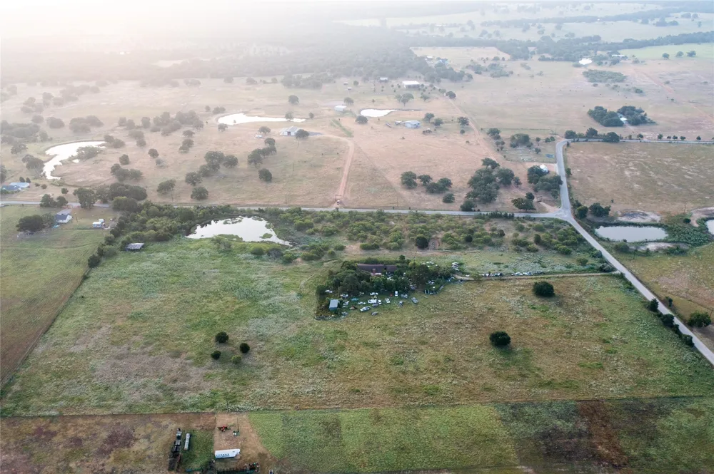 Young School House Road Smithville, TX 78957
