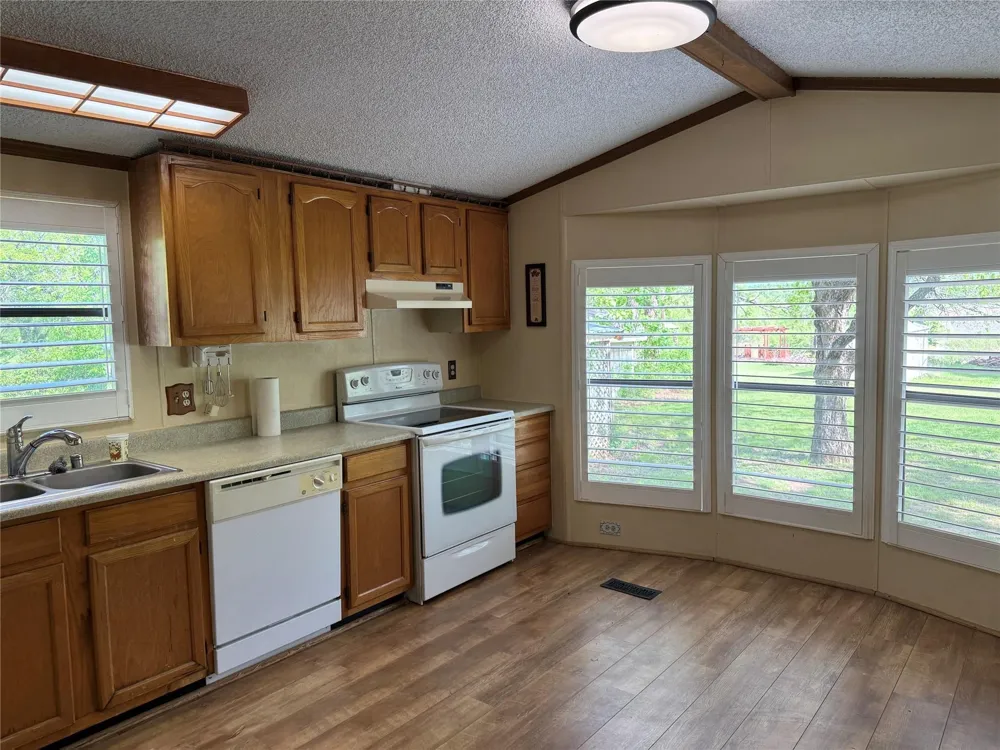 306 Oak Street Nocona, TX 76255